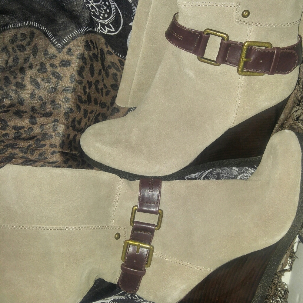 Winter boots